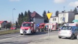 Wypadek w Pszowie. Zderzenie osobówki z motorowerem na Traugutta [ZDJĘCIA]