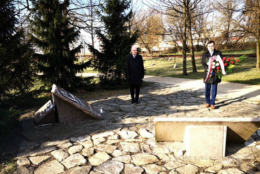 Częstochowa uczciła pamięć ofiar  katastrofy smoleńskiej ZDJĘCIA 