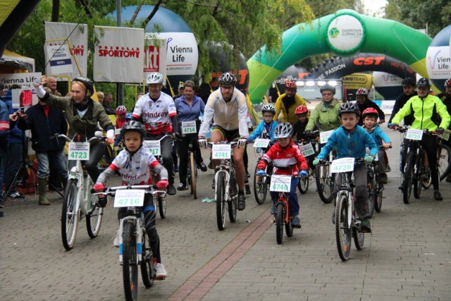 Rowerowa parada rodzinna towarzyszyła Vienna Life Lang Team Maratonowi