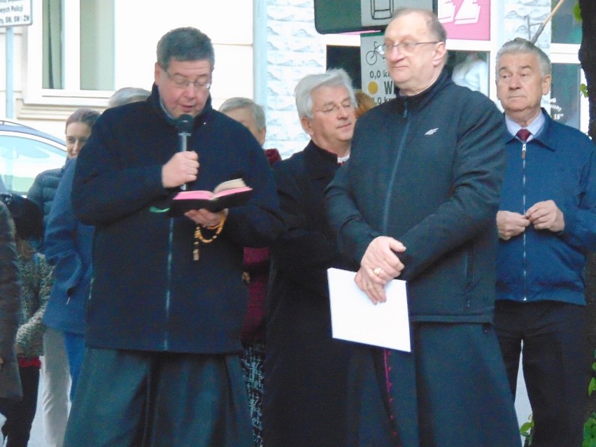 Mieszkańcy Pleszewa modlili się za Ojczyznę