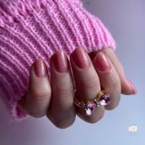 Pomysły na piękne paznokcie z okazji Dnia Kobiet. Jakie wzory proponują manicurzystki? Zainspiruj się!