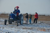 Dzik Team Żelistrzewo zaprosił na zimową przejażdżkę. Śnieżny, zabytkowy kulig zakończyło ognisko | ZDJĘCIA