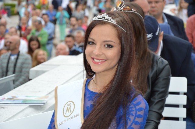 Tytuł Bursztynowej Miss Lata 2015 został przyznany Karolinie Gołeckiej.