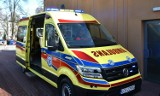 Szpital w Oświęcimiu wzbogacił się o nowy ambulans dla pogotowia ratunkowego. Pojazd trafi do zespołu ratowniczego w Zatorze. Zdjęcia