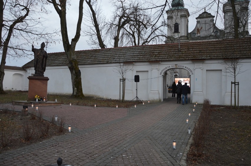 Uroczystości pogrzebowe ks. Adama Myszkowskiego w Paradyżu