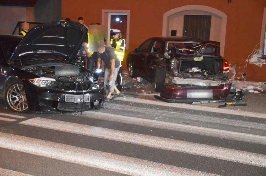 Śmiertelny wypadek na ul. Miłej. Nie żyje 38-letni kierowca BMW