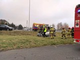 Wypadek na drodze krajowej nr 46 w Chrząstowicach. Mercedes uderzył w opla. Ranna jest jedna osoba