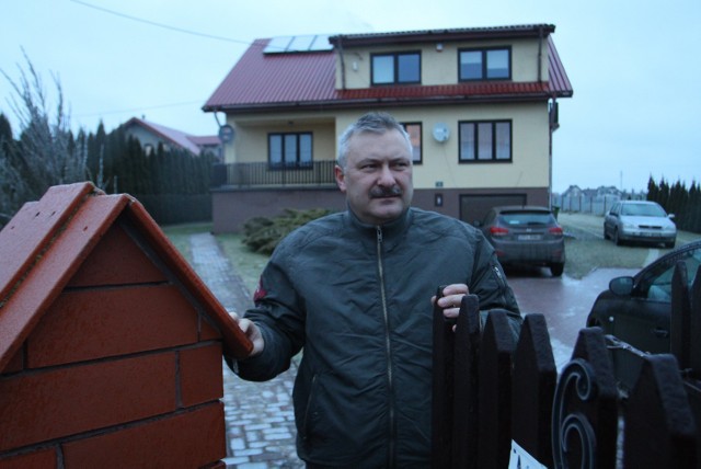Po serii włamań w powiecie piotrkowskim, Julian Misztela z Rozprzy zamontował profesjonalny alarm. Ma nadzieję, że sąd zobowiąże złodziei do naprawienia szkody