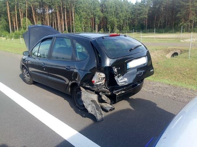 O godz. 16.40 syrena wezwała skwierzyńskich strażaków do wypadku na 116 kilometrze trasy szybkiego ruchu S3. Na obwodnicy Skwierzyny zderzyły się dwa samochody.