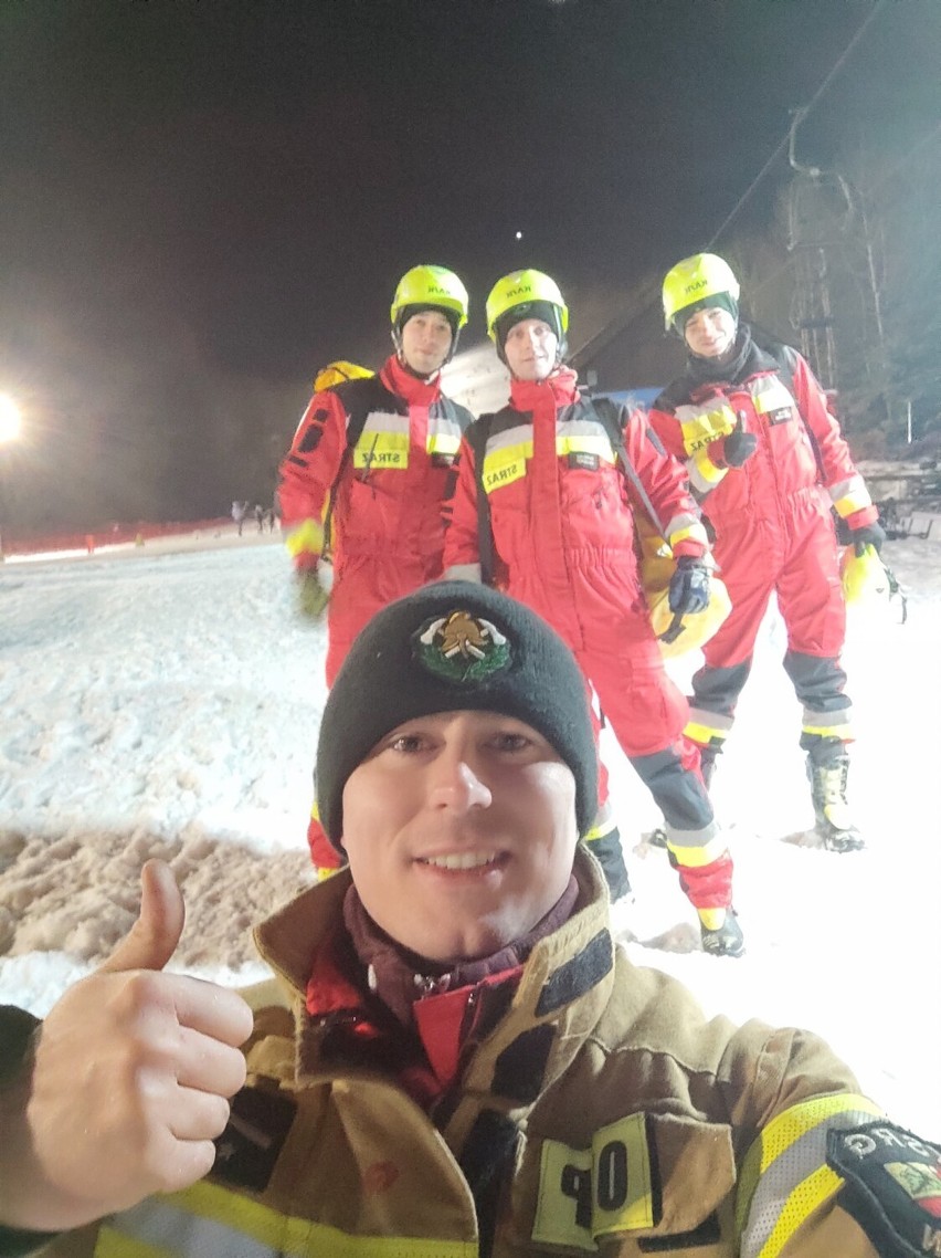 Strażacy z Boguszowa-Gorc przećwiczyli ewakuację  kolei linowej na Dzikowiec