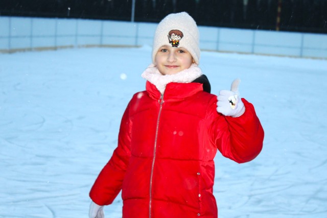 Ferie zimowe 2023 w Łęczycy. Darmowe lodowisko dla dzieci i młodzieży