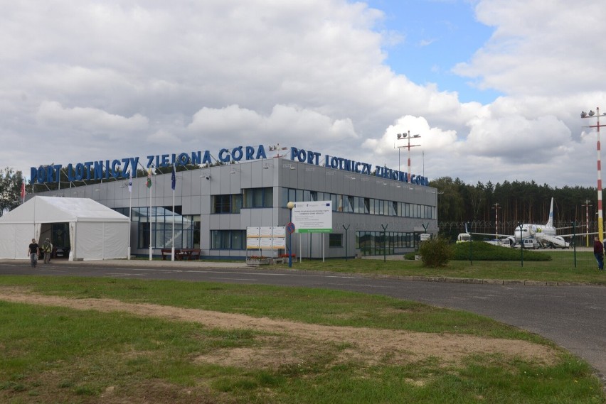 W 2022 r. lotnisko Zielona Góra-Babimost obsłużyło 40 tys....
