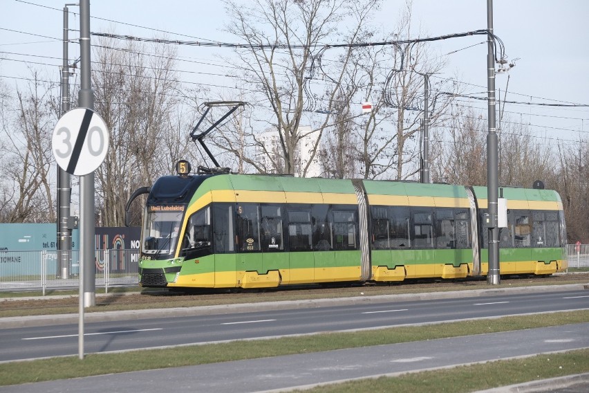 Poznań zdecydowanie stawia na rozwój komunikacji publicznej,...