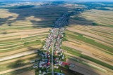 Sułoszowa: polska wieś, którą zachwycił się świat. Jak opisali ją brytyjscy dziennikarze? „Widok z lotu ptaka niemal jak ze snu”