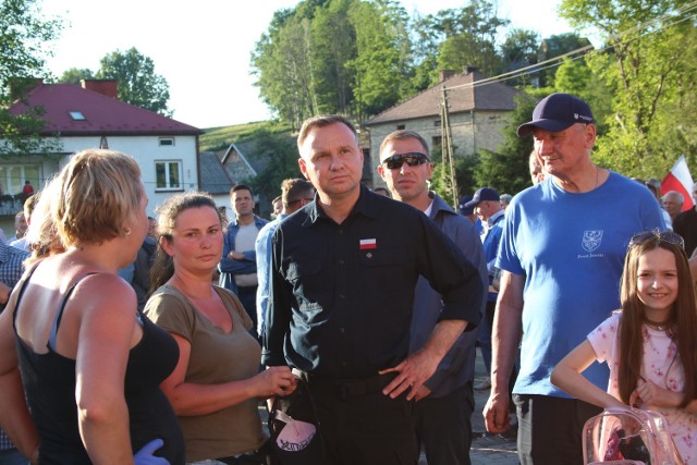 Prezydent Duda najwięcej czasu poświęcił na rozmowy z poszkodowanymi podczas sobotniej powodzi.