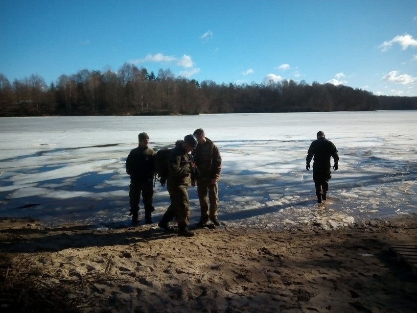 Harcerze ze Szczecinka z 1. SDH Delta przeszli szkolenie lodowe [zdjęcia]