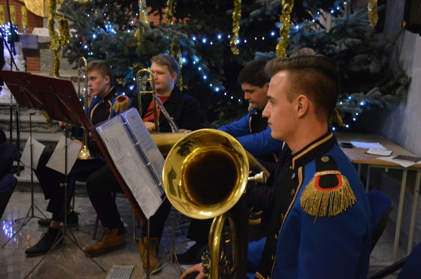 Koncert kolędowo-noworoczny Młodzieżowej Orkiestry Dętej z Łapalic