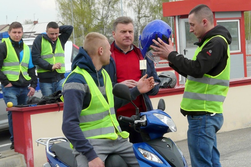Regionalne Eliminacje Ogólnopolskiego Młodzieżowego Turnieju Motoryzacyjnego w WORD w Skierniewicach