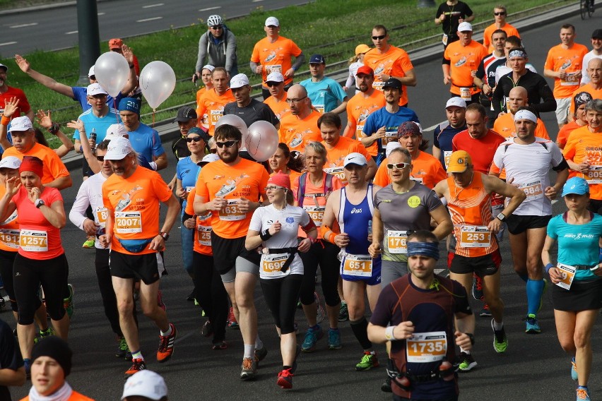 DOZ Maraton Łódź, 17 kwietnia 2016, start: 9:00. W maratonie...