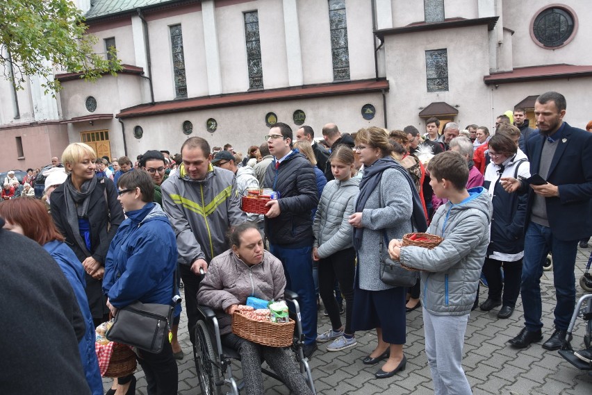 Otwarto jadłodzielnię w Rybniku przy parafii franciszkanów. Trwają IV Rybnickie Dni Integracji