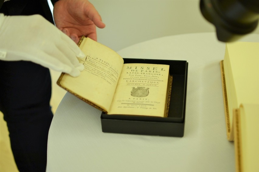 Skarb z XVIII wieku trafił do Muzeum Czartoryskich. Pamiętnik królowej w Puławach