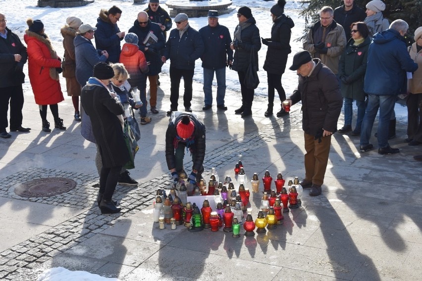 Gorlice solidarne z Gdańskiem. Wiec Ciszą Wobec Przemocy