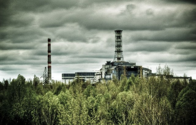 Elektrownia w Czarnobylu - http://pl.wikipedia.org/wiki/Plik:The_dangerous_view_-_Pripyat_-_Chernobyl.jpg
