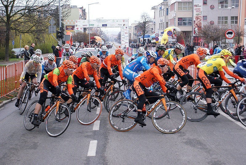 Kalisz: Zakończył się Ogólnopolski Wyścig Kolarski Szlakiem Bursztynowym &quot;Hellena Tour 2012&quot; ZDJĘCIA