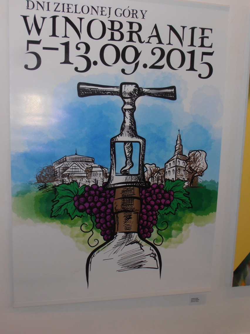 Artystyczny plakat winobraniowy - wystawa pokonkursowa [zdjęcia]