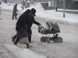 Zima 2010 w Kaliszu. Siarczyste mrozy i wielkie opady śniegu. Tak było 10 lat temu. ZDJĘCIA