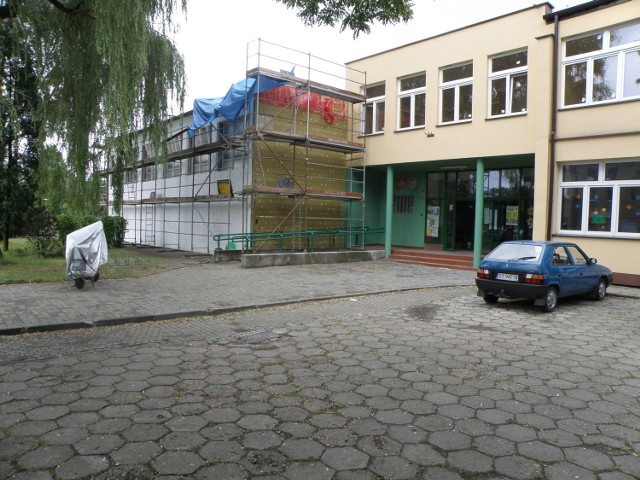 We wrześniu uczniowie podstawówki w Świerklańcu pójdą do rozbudowanej szkoły
