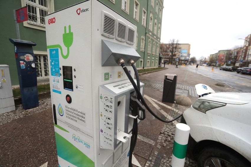 Samochody elektryczne w Szczecinie. Zadecyduj, gdzie będą stacje ładowania 