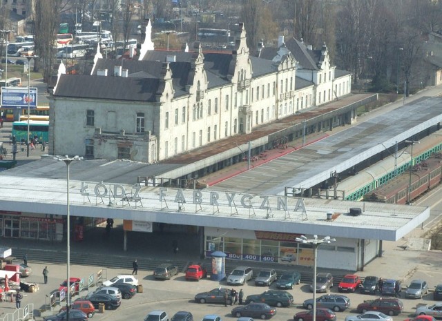 Ostatni skład z Warszawy na Fabryczny przyjedzie w sobotę o godz. 23.10. Początki dworca sięgają 1865 roku, powstał, bo zabiegał o to Karol Scheibler.