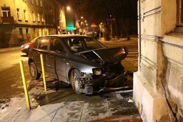 Wypadek na skrzyżowaniu ul. Strzelców Kaniowskich i 6-go Sierpnia