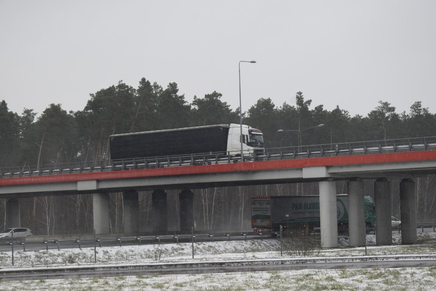 Na odcinku od Łodzi do Warszawy autostrada A2 będzie szersza. GDDKiA ogłasza przetarg na projekt jej rozbudowy