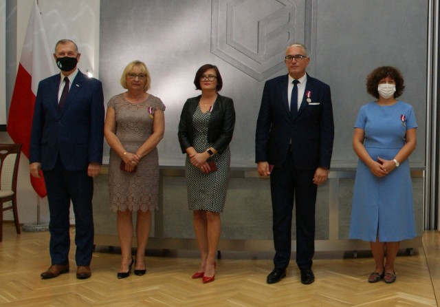 Fotorelacja z uroczystości w Bydgoszczy (dyrektor ZS w Mogilnie drugi z prawej)
