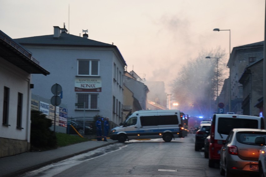 Wybuch w budynku przy ul. Cieszyńskiej w Bielsku-Białej [ZDJĘCIA]