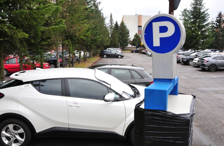 Nowe parkometry pojawiły się na pięciu parkingach w mieście