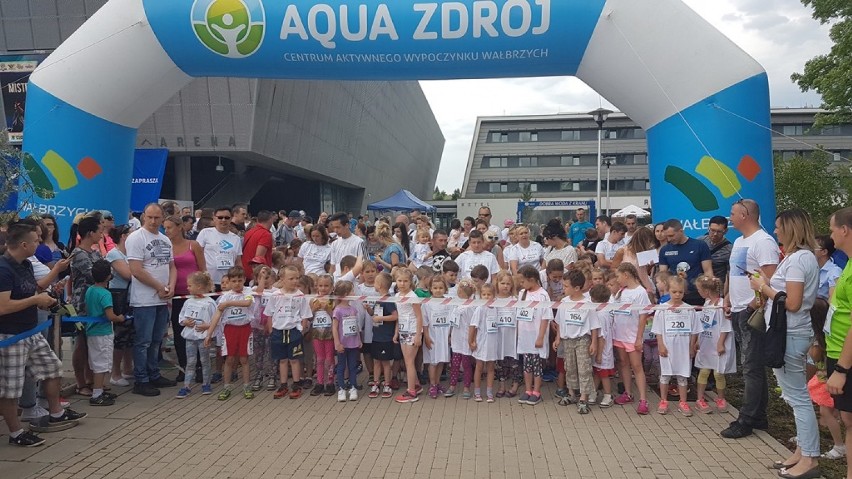 W Aqua Zdroju odbył się bieg w ramach akcji „Polska Biega z Invest Parkiem"