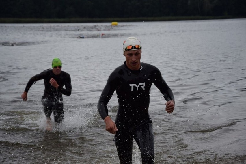 Triathlon w Nowym Dębcu. Sobota pełna sportowych emocji 