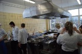 Powiatowy Zespół Szkół nr 1 otrzymał wyposażenie pracowni gastronomicznej na 12 stanowisk