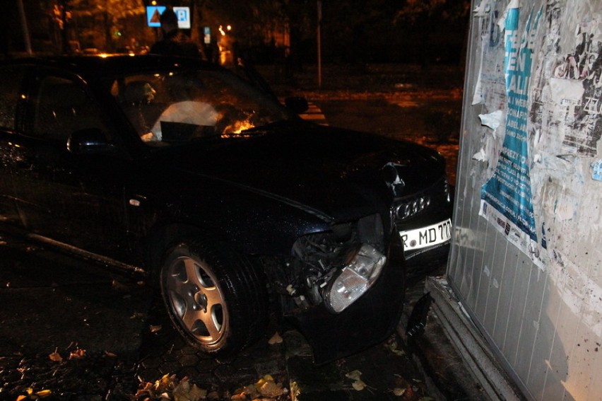 Wypadek na ulicy Rataja w Legnicy [ZDJĘCIA]