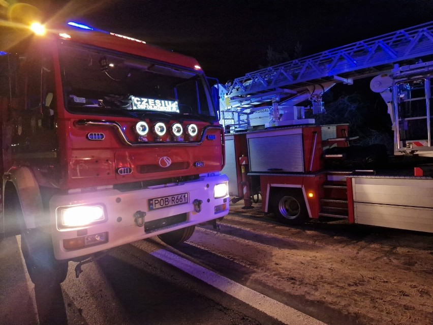 Pożar domu w Obornikach. Mieszkańcom udało się opuścić płonący dom