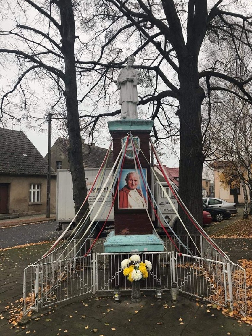 Uczniowie Szkoły Podstawowej nr 1 w Witkowie wzięli udział w Pieszym Rajdzie Niepodległościowym