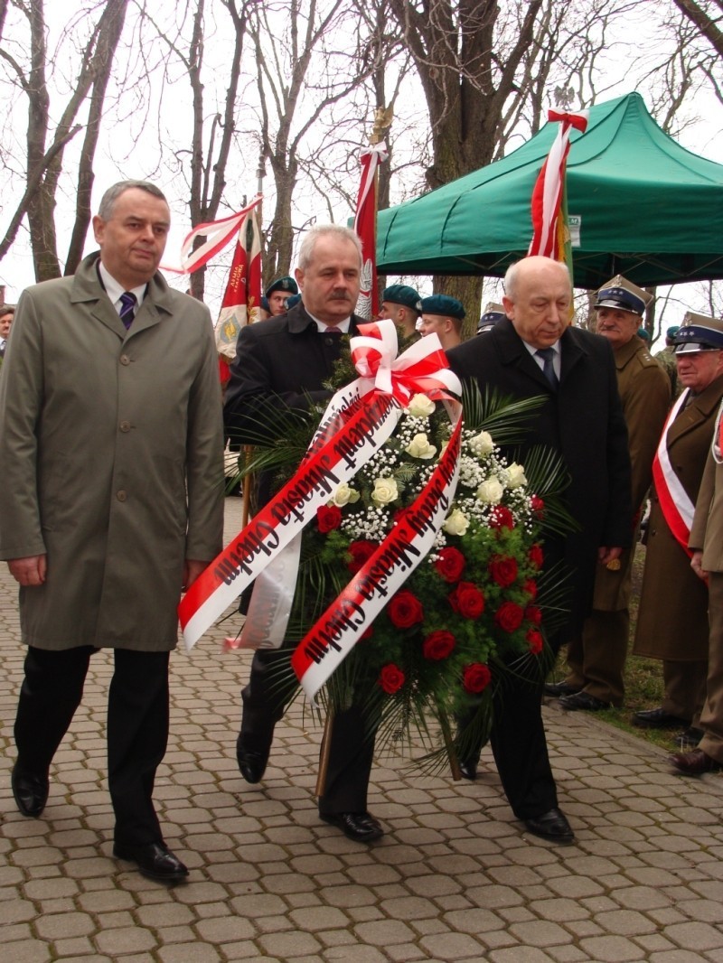 Chełm: Uczcili pamięć ofiar zbrodni katyńskiej i katastrofy smoleńskiej