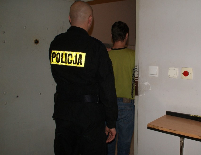 Radomsko: Złodzieje zatrzymani. Ukradli blisko 7 tysięcy drewnianych palet 