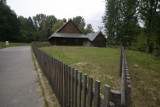 Jak wyglądały kiedyś lekcje w szkołach? Czego uczyły się dzieci na Śląsku? Taką formę celebracji dnia nauczyciela wybrał chorzowski skansen!