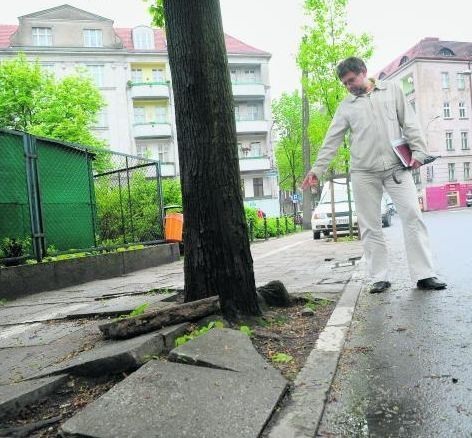 W sprawie chodnika na ul. Łąkowej interweniował Wiesław Moskalik, jeden z mieszkańców