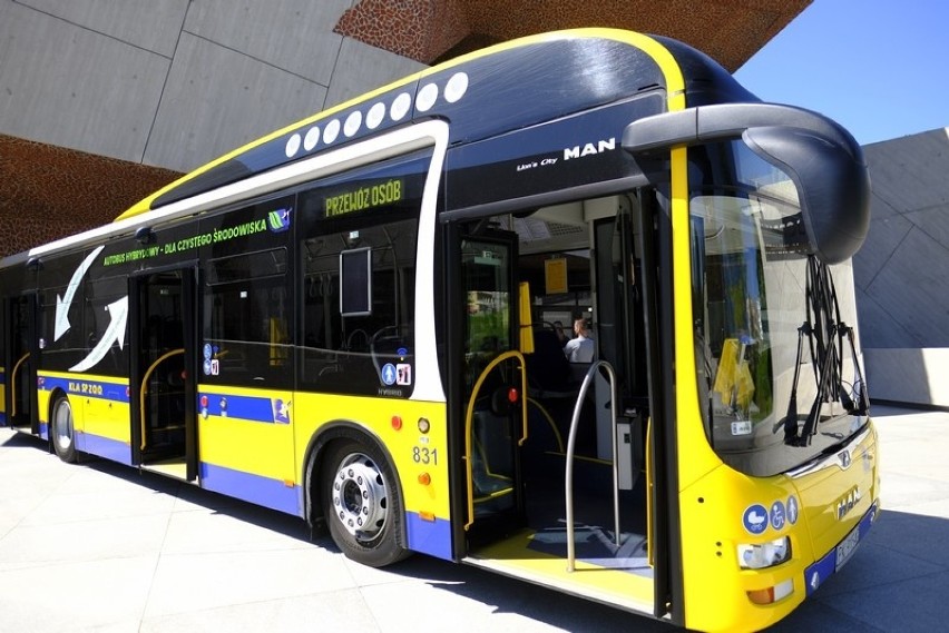 MZK Toruń podpisało umowę z MAN-em na dostawę 14 autobusów z...