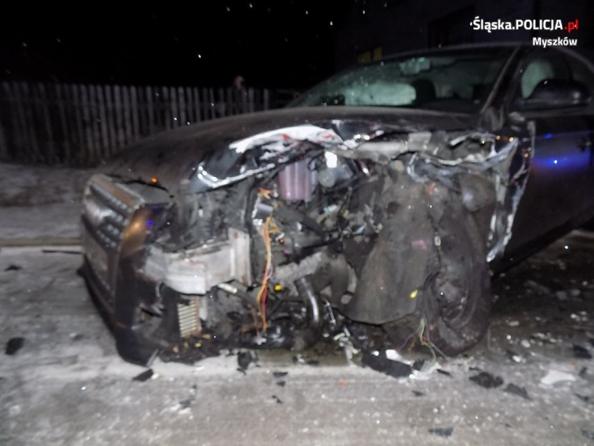 Bliżyce: Pijany kierowca spowodował wypadek, w którym sam został ranny